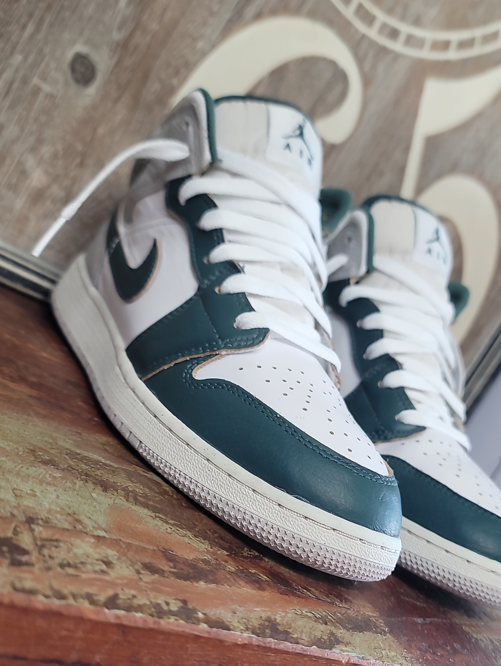 Nike Air Jordan 1 Mid SE 'Oxidized Green' Wmns 8 Good Condition Fast Shipping - Picture 5 of 15